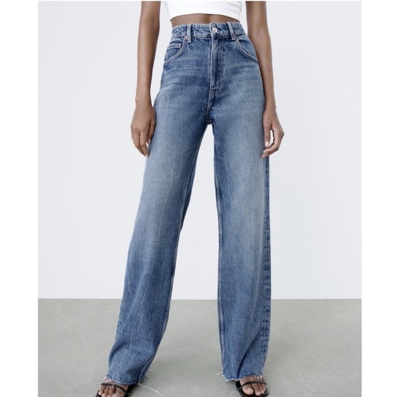 Zara Denim - Zara Sz 0 Jeans Wide Leg Raw Hem High Waisted Rise Light Wash Women's Baggy